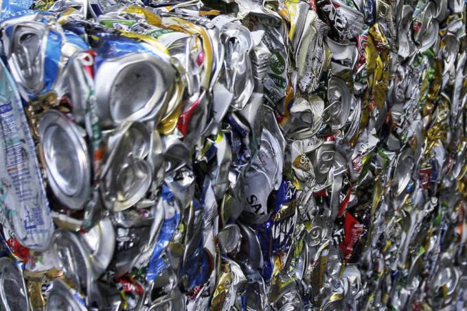 Brasil Recicla 98% Das Latinhas De Alumínio De Bebidas